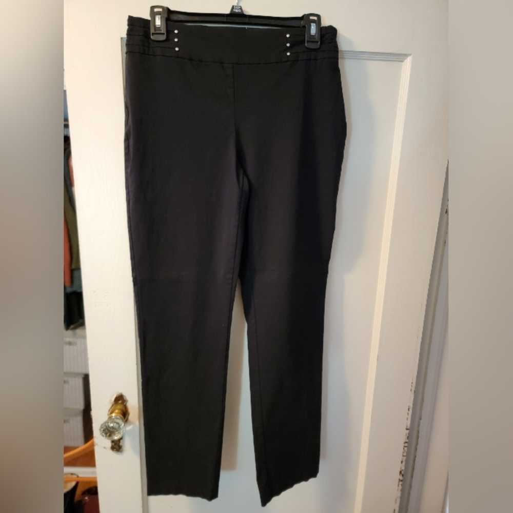 JM Collection Cropped Ankle pants,Black,Size Medium